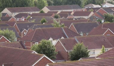 Which seven locations have been selected for government's new towns?