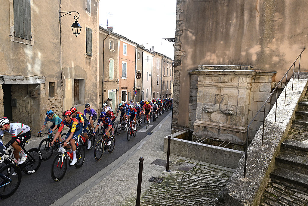 APT, FRANCE - MARCH 13: (L-R) Jakob Soderqvist of Sweden and Team Lidl - Trek, Chris Hamilton of Australia and Team Picnic PostNL and a general view of the peloton competing during the 84th Paris-Nice 2026, Stage 6 a 179.3km stage from Barbentane to Apt 234m / #UCIWT / on March 13, 2026 in Apt, France. (Photo by Szymon Gruchalski/Getty Images)