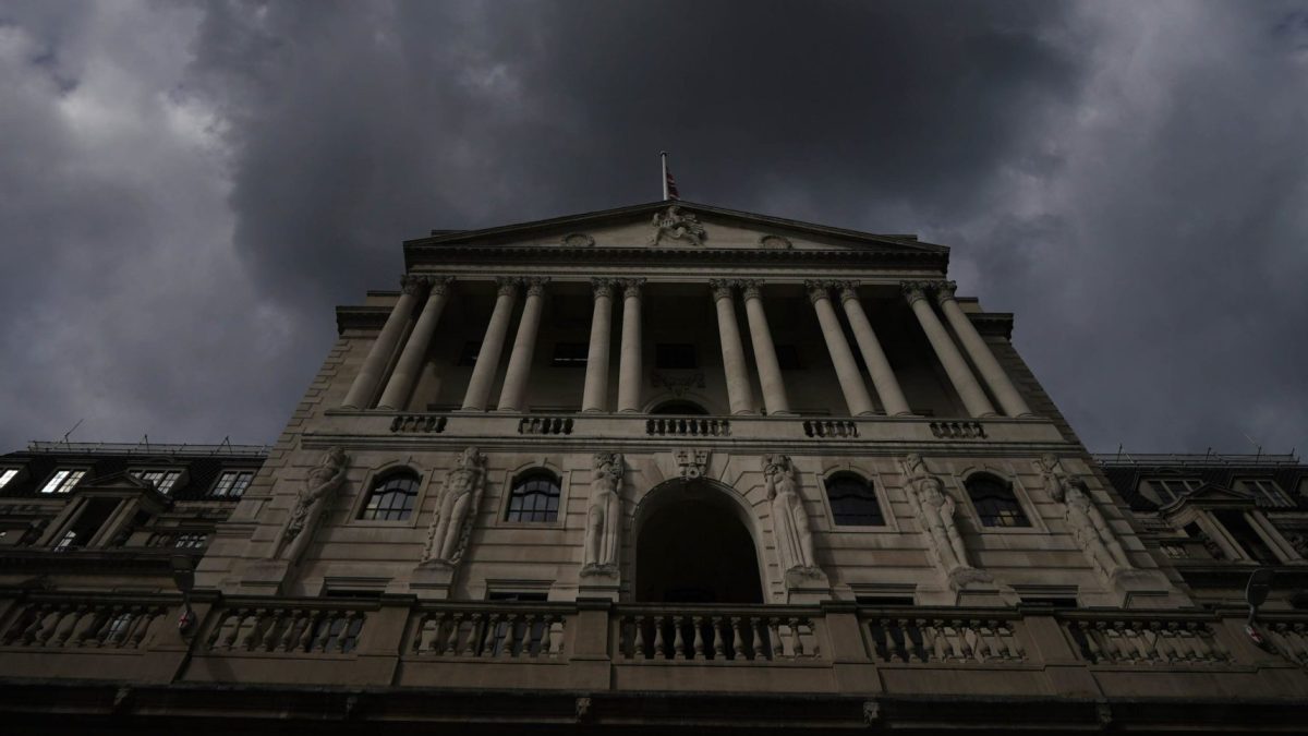 Banks pull their entire mortgage ranges amid 'extreme volatility'