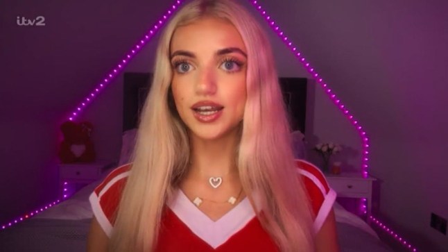 Uncleared grabs Princess Andre discussing business ideas