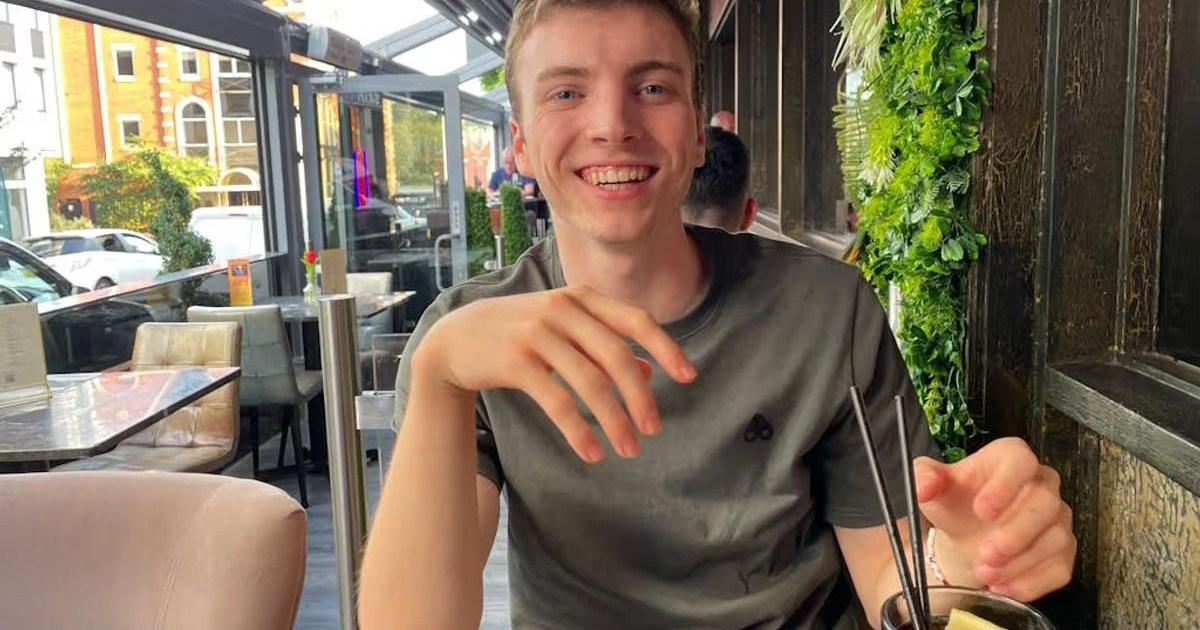 Trainee police officer killed after crashing his car into tree at almost 100mph | News UK