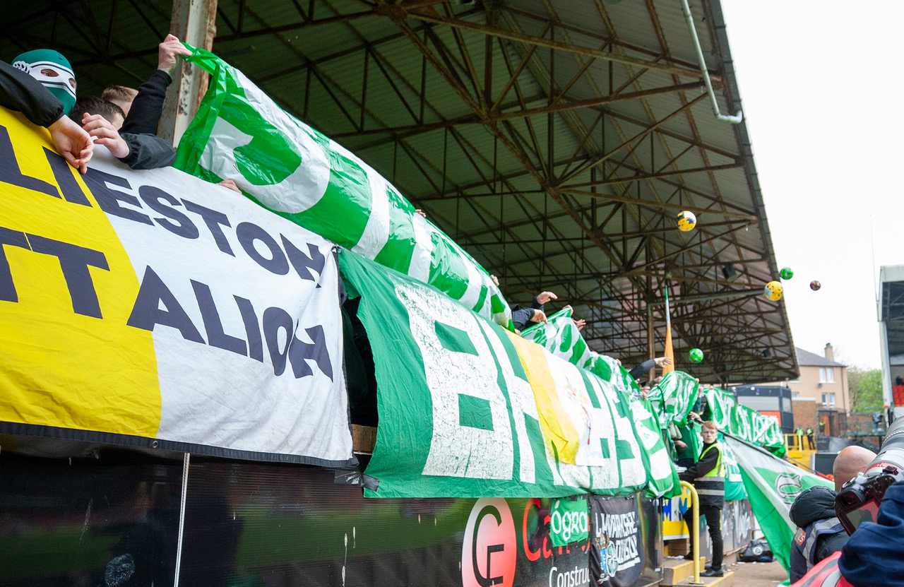 Celtic banners at Tannadice.