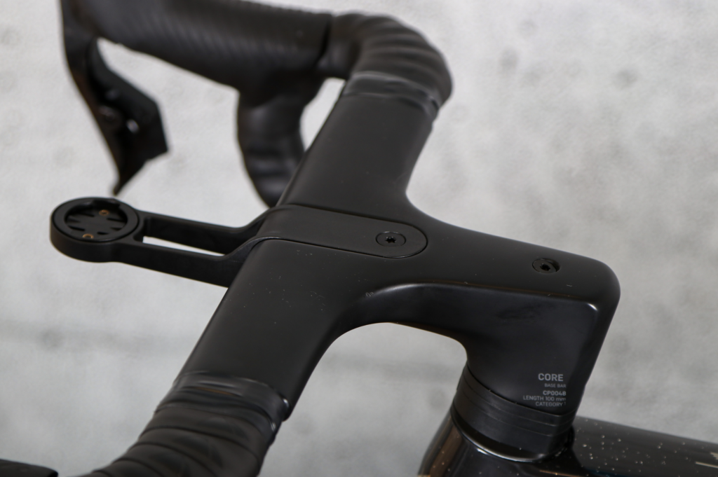 2024 canyon aeroad cfr axs bars top