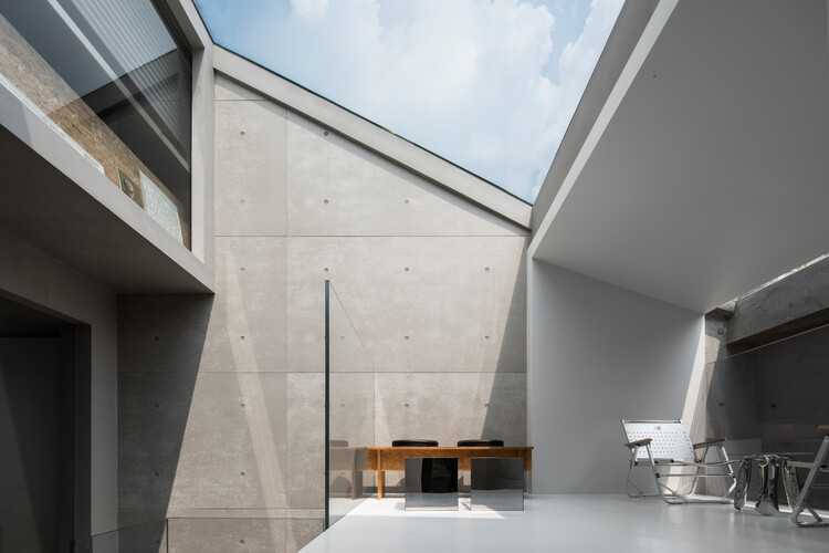 Poetry Anthology of Light / P.M.A.Studio - Image 1 of 14