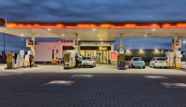 Germans flock to Poland to buy cheaper fuel, leading to local shortage concerns