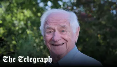 ‘I told Ringo Starr there was no money in rock ‘n’ roll’