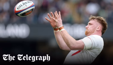 England name Chessum at six as Borthwick sticks with back line against France