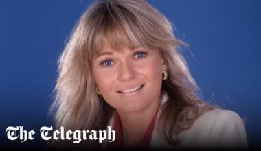Valerie Perrine, showgirl who fell into acting and was memorable in Lenny and Superman – obituary