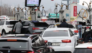 Gasoline, Diesel Prices Surge Toward 2000 Won in Seoul - 조선일보