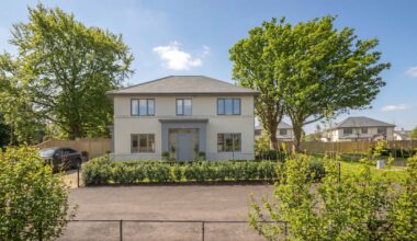 Detached five-bedroom homes by the golf course at Killeen Castle in Co Meath – The Irish Times