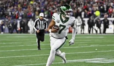 Chiefs reveal perfect rationale for Justin Fields signing image