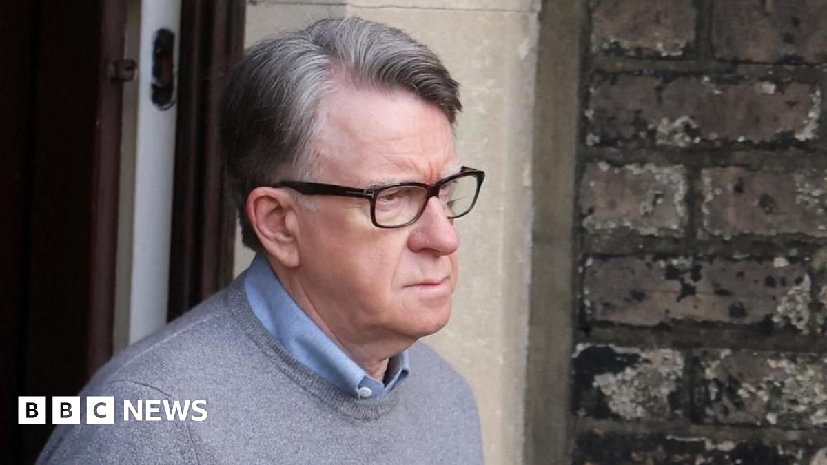 Starmer was warned of 'reputational risk' over Mandelson's links with Epstein, files show