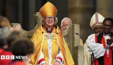 Dame Sarah Mullally installed as archbishop with William and Catherine among guests - live updates