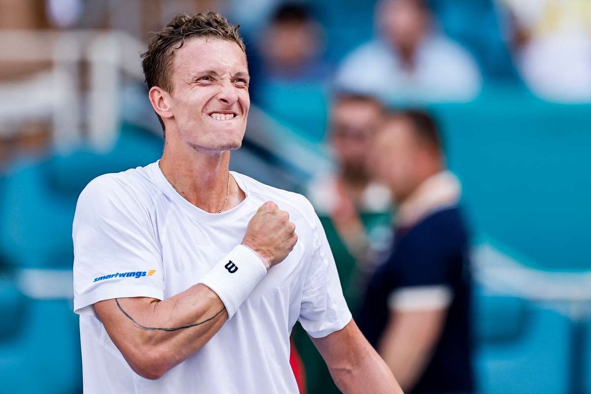 Jiri Lehecka cruises past Arthur Fils in straight sets to reach Miami Open final