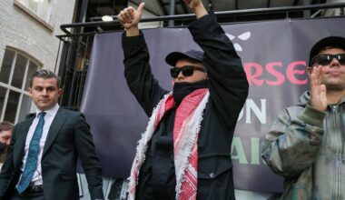 UK court rejects bid to reinstate ‘terrorism’ charge against Kneecap rapper | Courts News