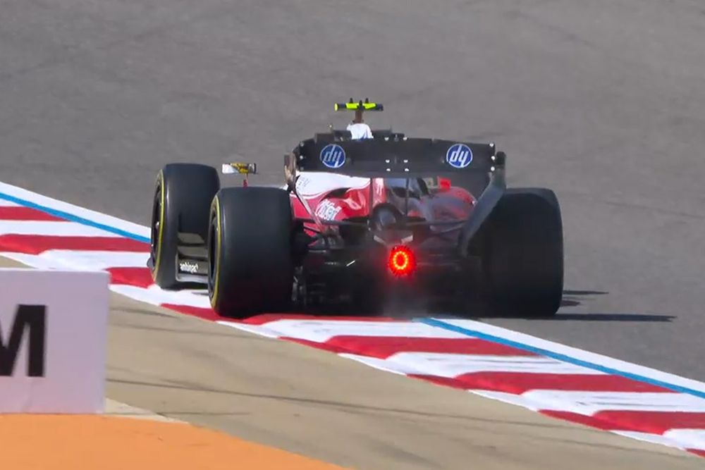 Ferrari SF-26: l'ala Macarena in fase di rotazione