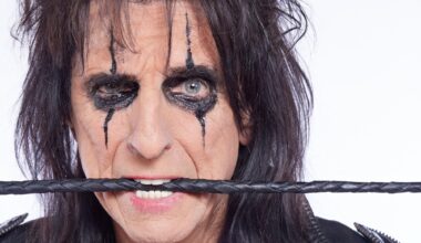 Alice Cooper announces "definitive autobiography" 'Devil On My Shoulder' with UK Q&A book tour