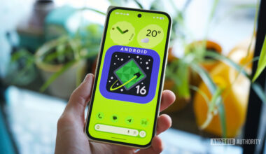 Android 16 logo on a phone running Android 16 QPR3.
