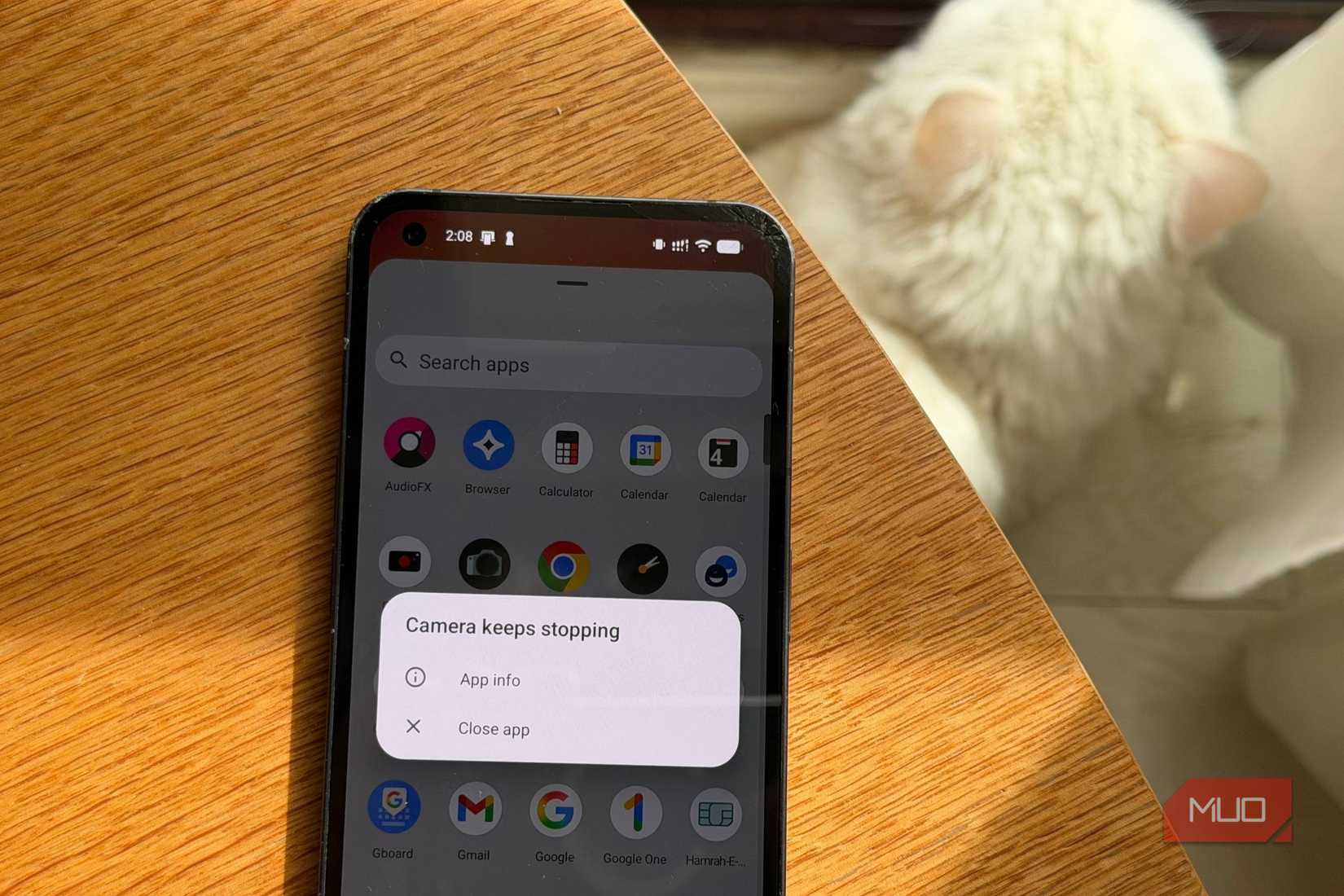 Android phone running LineageOS showing the camera stopping