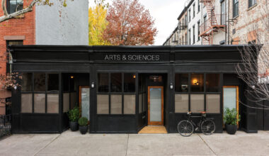 Arts & Sciences office by Elizabeth Roberts Architects