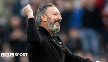 Hearts manager Derek McInnes celebrates at full time during a William Hill Premiership match between Heart of Midlothian and Dundee at Tynecastle Park