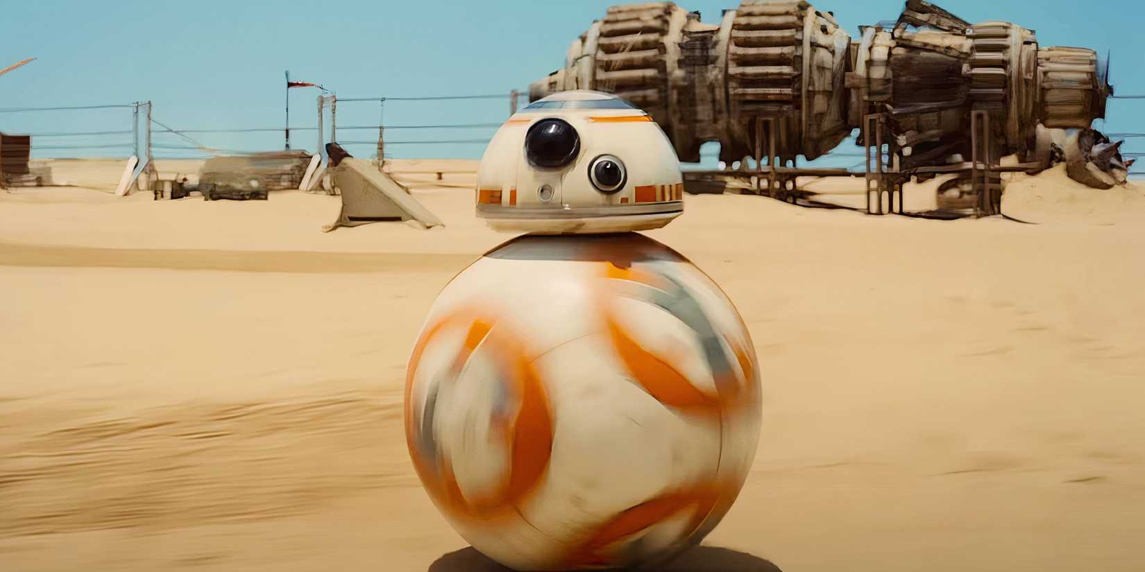 BB-8 on Jakku in Star Wars The Force Awakens