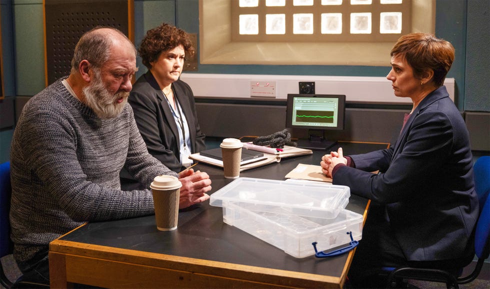 bear wolf, emmerdale