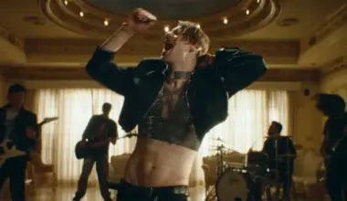 Disturbed's David Draiman Says David Bowie & Freddie Mercury Would Be Proud Of Beartooth's Caleb Shomo Amid "Free" Controversy