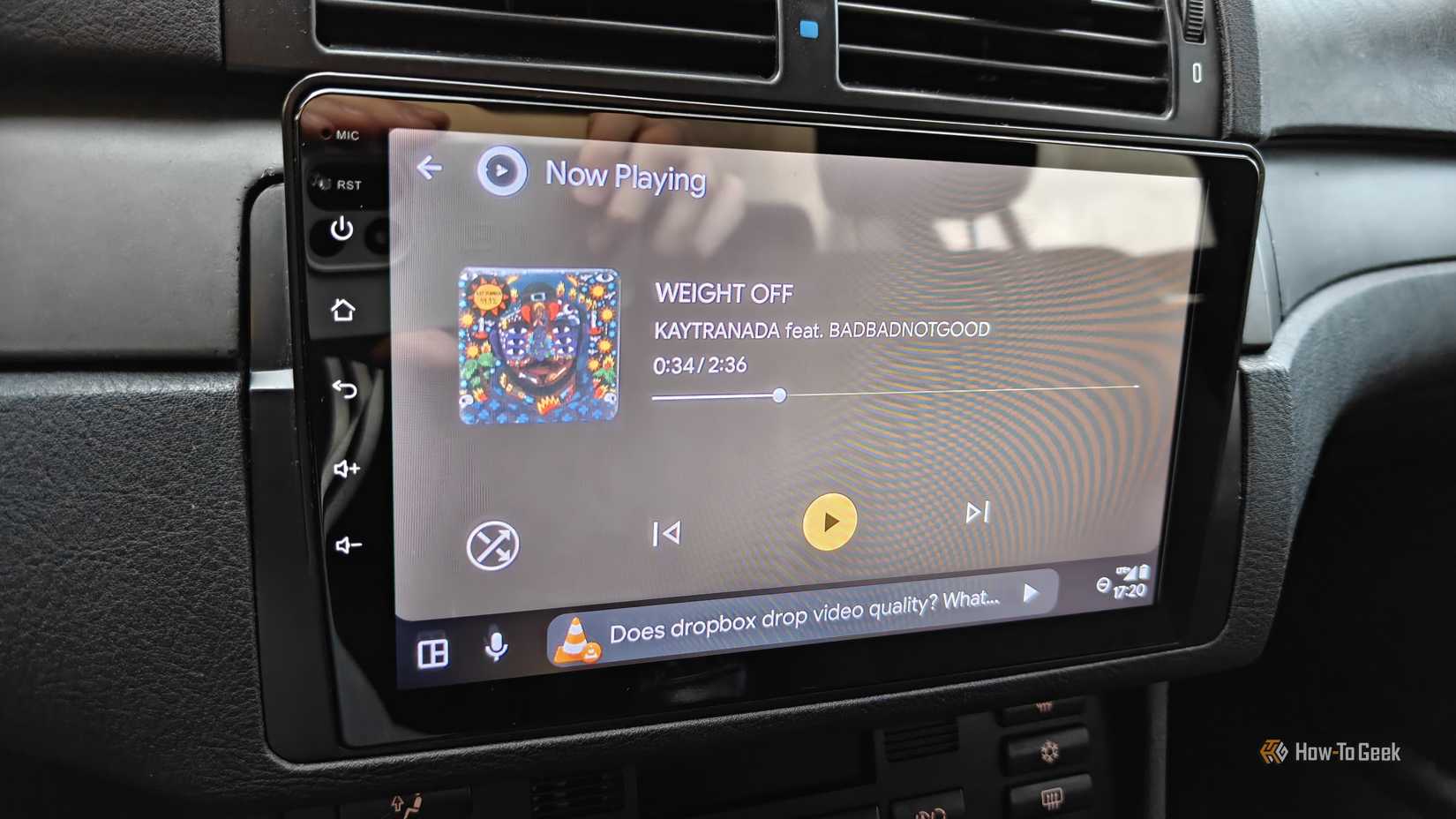 BlackPlayer running on Android Auto.