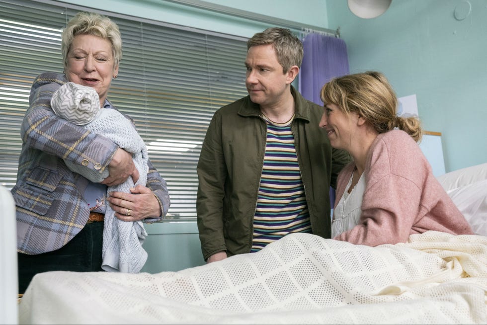 martin freeman and daisy haggard in breeders