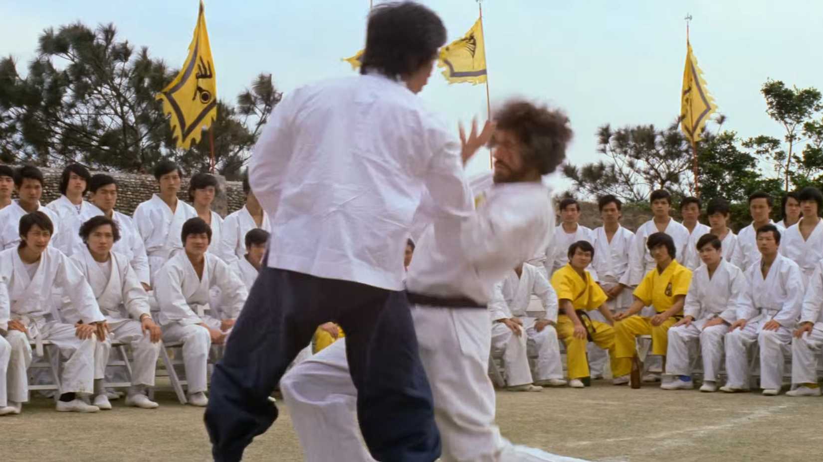 Bruce Lee fighting Oharra in the tournament in Enter the Dragon