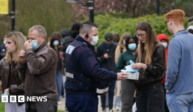 Was response to 'unprecedented' meningitis outbreak too slow?