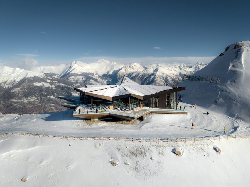 Stella di Pila cable car station by Studio di Architettura De Carlo Gualla