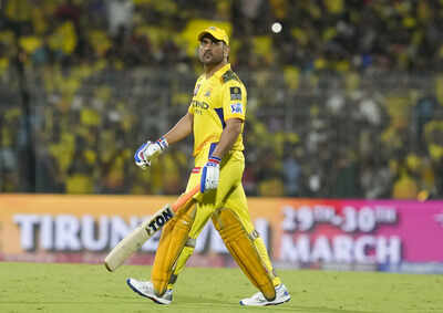'CSK is incomplete without him': Irfan Pathan drops big statement on MS Dhoni's IPL future