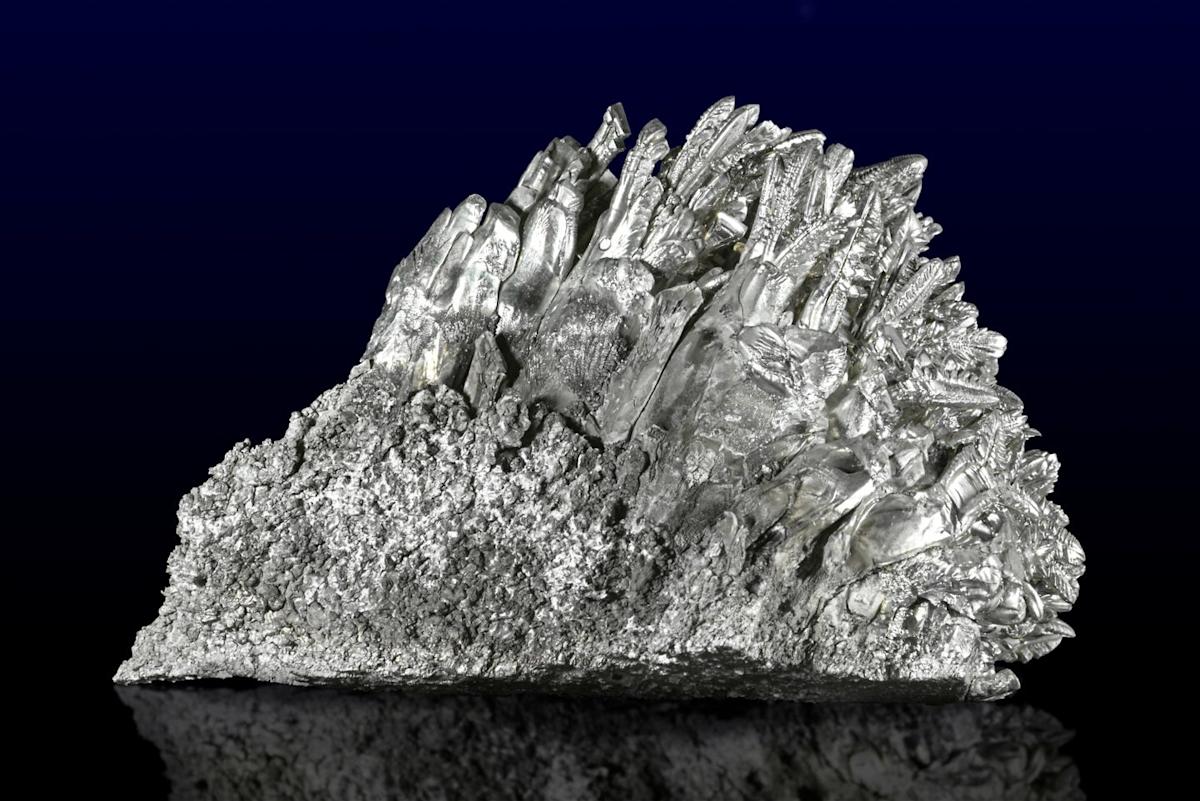 Scientists Mixed Dead Leaves with Magnesium—and Created a Supermetal