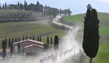 SIENA, ITALY - MARCH 08: A general view of the peloton passing through a landscape during the 19th Strade Bianche 2025, Men&amp;apos;s Elite a 213km one day race from Siena to Siena 320m / #UCIWT / on March 08, 2025 in Siena, Italy. (Photo by Tim de Waele/Getty Images)