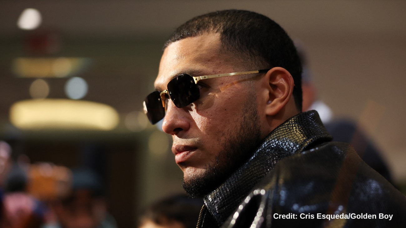 Benavidez Keeps Criticizing Canelo Over Unmade Fight