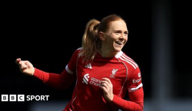 Everton 2-3 Liverpool: 10-player Liverpool hold on for derby win over Everton