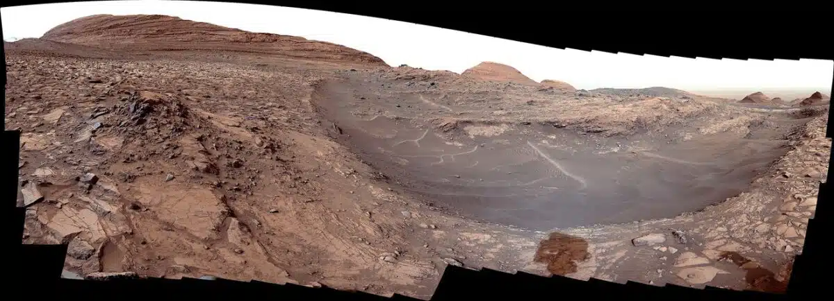 E2 Pia26367 Curiosity Views Fascination 2500p.width 1320