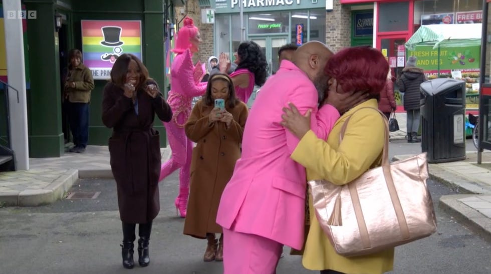 EastEnders' Howie and Kim embrace eastenders' howie and kim embrace