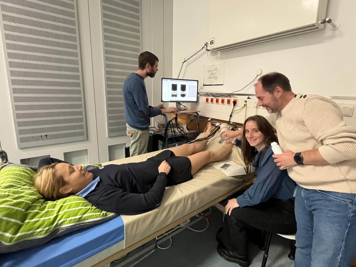 Echographie du tibia de S. Adenot réalisée avant le vol. 