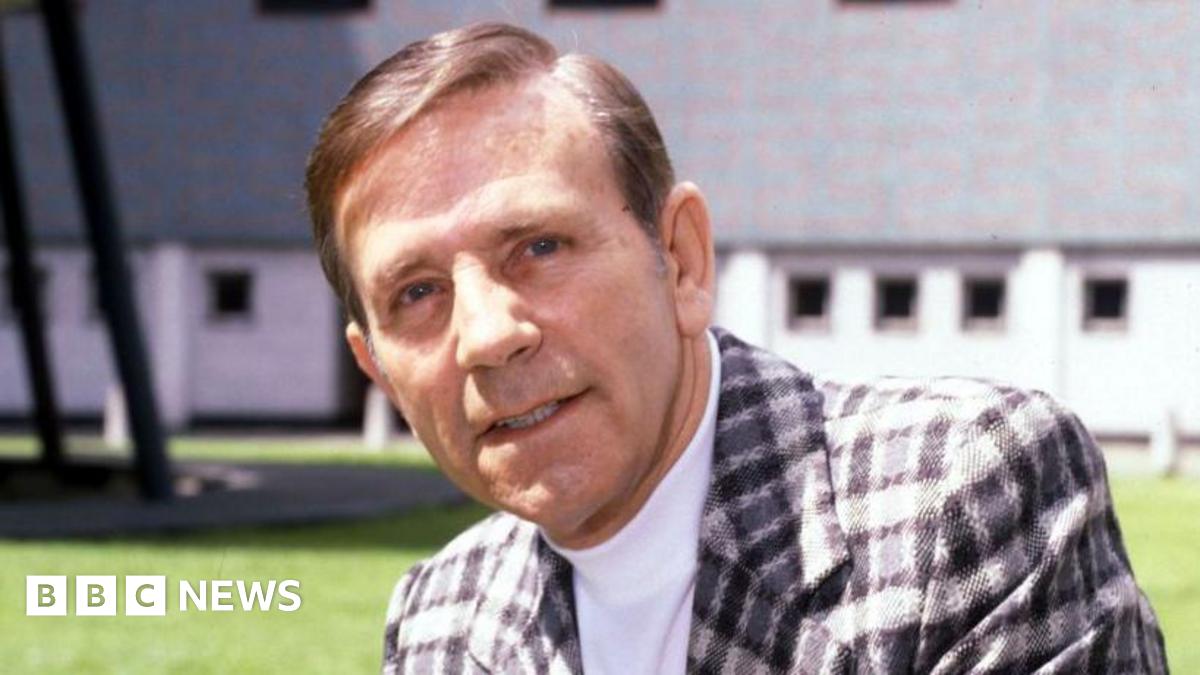 British Actor, Comedian And Entertainer Norman Wisdom in a chequered jacket in 1981.