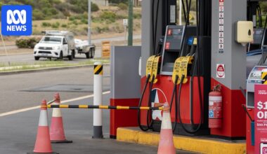 Emergency services prioritised as some regional petrol stations ration fuel
