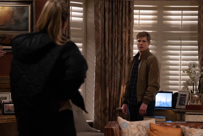 Dawn walking in and catching Robert with Joe's laptop in Emmerdale