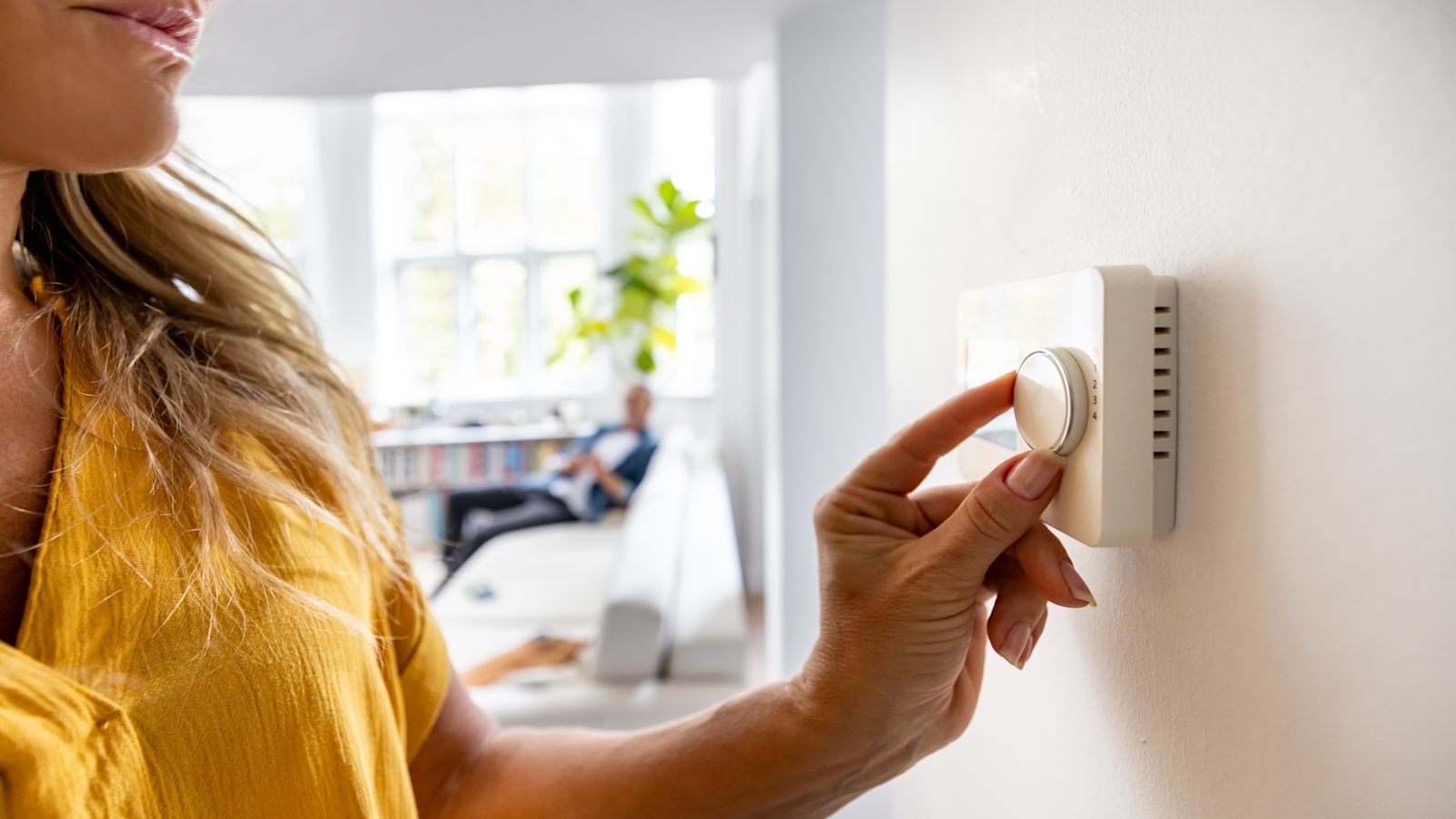 Starmer pledges cost-of-living support for households hit by energy price spike