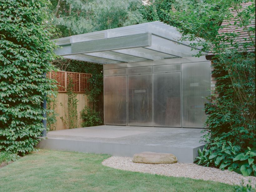 neiheiser argyros’ london pavilion combines storage cabinet and garden canopy in one - 2