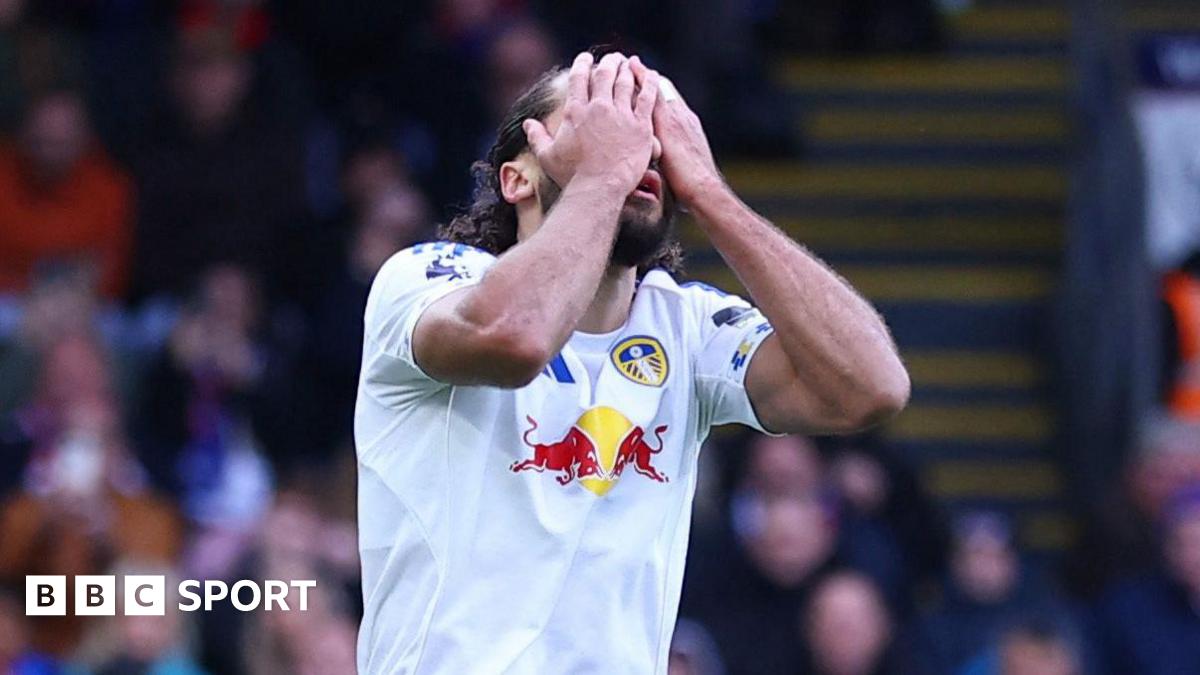 Premier League LIVE: Crystal Palace vs Leeds United, Manchester United vs Aston Villa, Nottingham Forest vs Fulham & Liverpool vs Tottenham Hotspur - scores, live text updates, radio commentaries