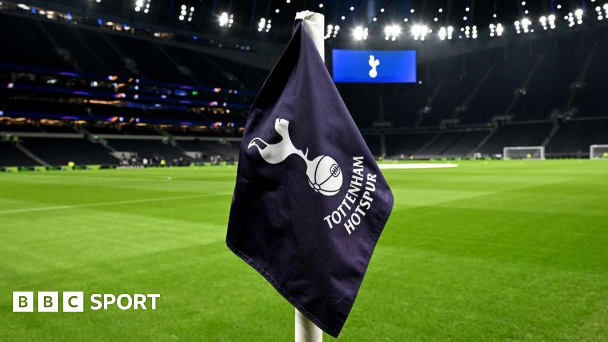 A corner flag at the Tottenham Hotspur stadium