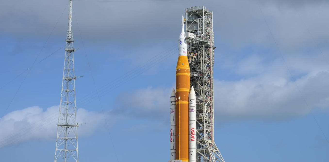 Heat shield safety concerns raise stakes for Nasa’s Artemis II Moon mission