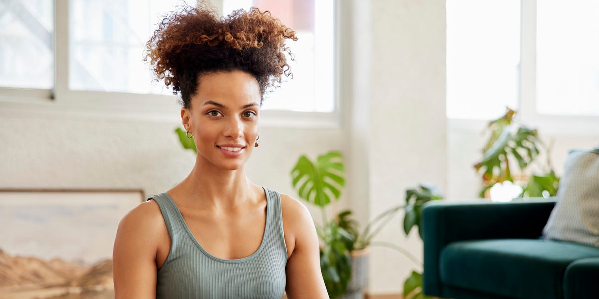 These 3 exercises build strength without needing to leave the sofa – here’s how